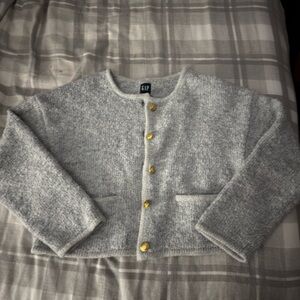 Women gap sweater!
